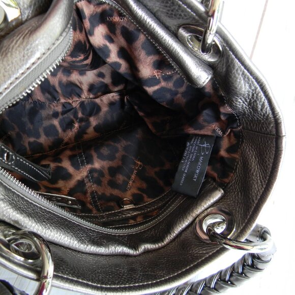 B Makowsky Black/SILVER PEBBLE LEATHER BUCKLE DETAIL METALLIC MEDIUM TOTE - Picture 9 of 10
